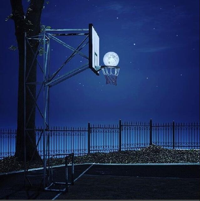 唯美的篮球场风景