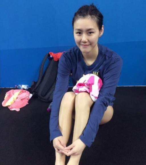 中国泳坛第一美女长得像大S 身高1米76 网友: