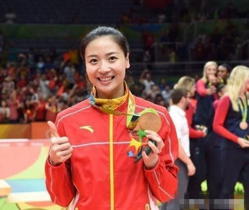 盘点中国女排史上十大美女球员 第一称霸排坛