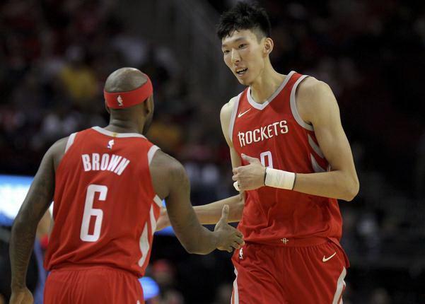 周琦创纪录得了NBA第一分,之前的中国球员第