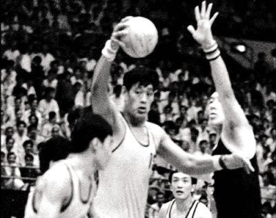 篮球史上最强中锋竟然是中国人!他要是进NBA