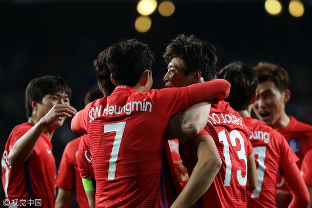 国足0-4哥伦比亚 韩国却3-2,日本连战巴西比利