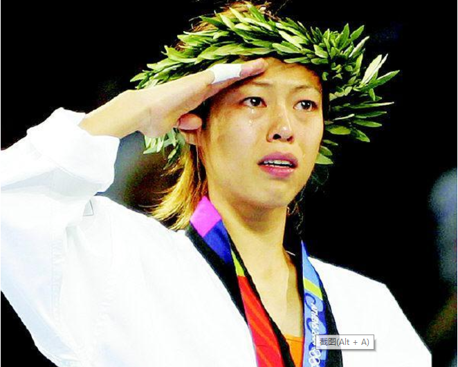 女版林丹！中国奥运女冠军“放飞自我”，老公怒骂：她已出轨两年