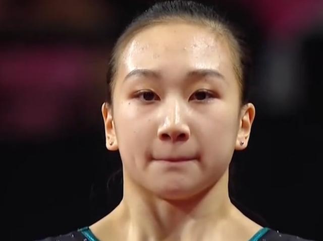 简直畜生！中国体操女将比赛不幸摔断大腿，韩国人竟还嘲讽：没技术臭显摆