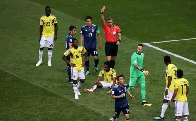 日本门将丢尽亚洲足球脸面 这个动作遭球迷痛