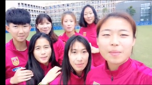中国足球队送母亲节祝福:真的爱你