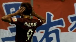 半场-热鸟世界波董学升首球 华夏客场2-0领先申花