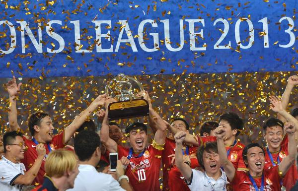 中国足球最后一位大佬 祝国足队长郑智37岁生
