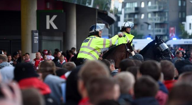 德国2万球迷在伦敦高喊纳粹口号 欧足联宣布对