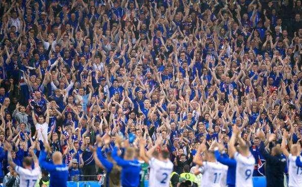 不服不行!人口33万的冰岛凭啥进世界杯? 全民