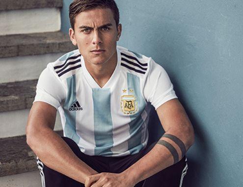 官方:阿根廷2018世界杯新战衣公布_足球_东方