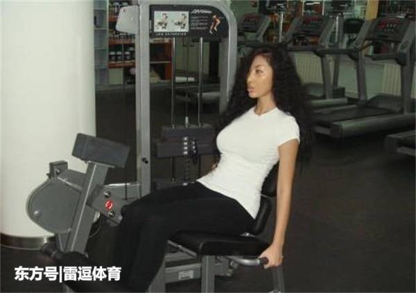 中国女歌手与黑人NBA球星高调交往一年,因无